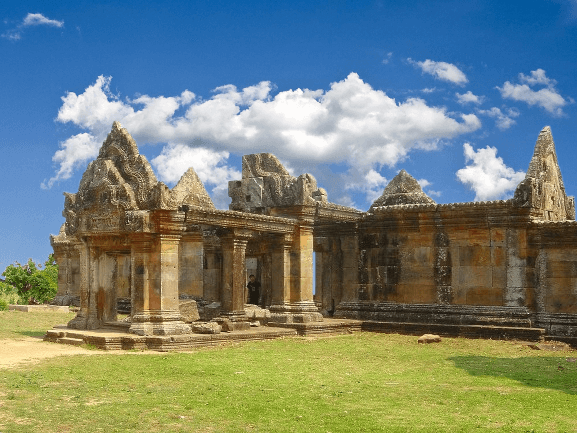 Preah Vihear Temple: Ancient Hindu Temple on the Cambodia–Thailand Border 1 ruins-of-preah-vihear-temple