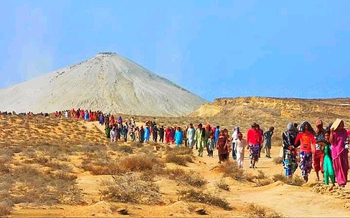 baba-chandragup-mud-volcano